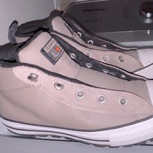 Taupe converse. Boys size 6.5 Women's size 8.